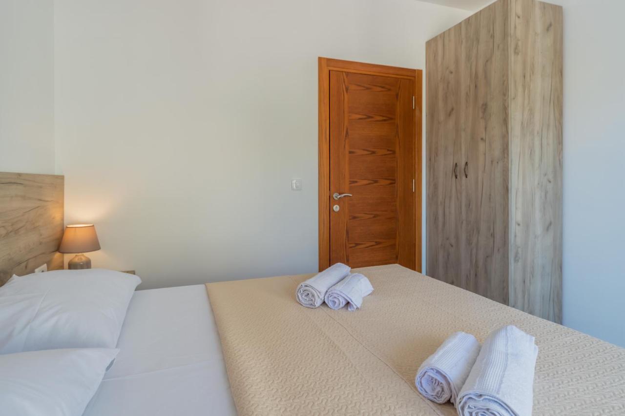 Grejm Lux Family Apartments Petrovac Eksteriør billede