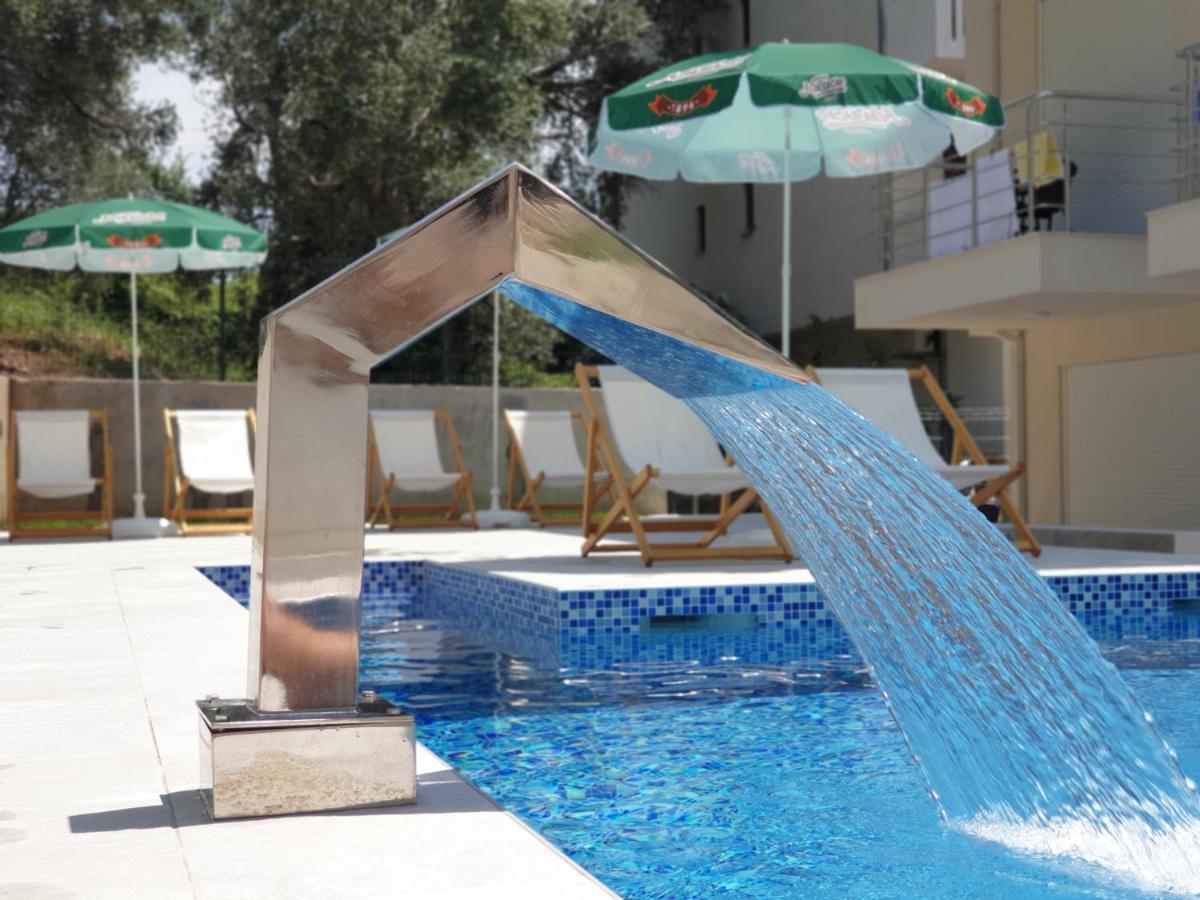 Grejm Lux Family Apartments Petrovac Eksteriør billede